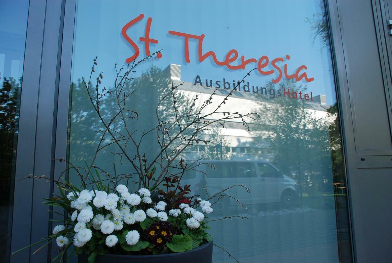 Ausbildungshotel St. Theresia Мюнхен Экстерьер фото
